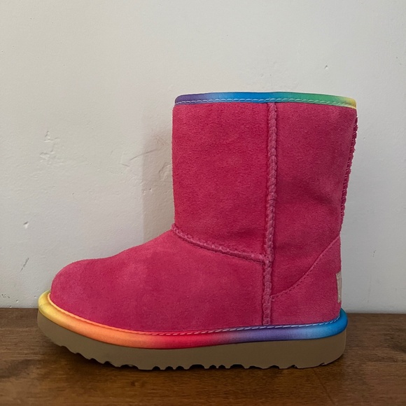 Rainbow Girl Ugg Boots - SZ 11 - Picture 1 of 5